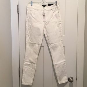 The Skinny White Jeans 👖,size-4, Packets-4+, New